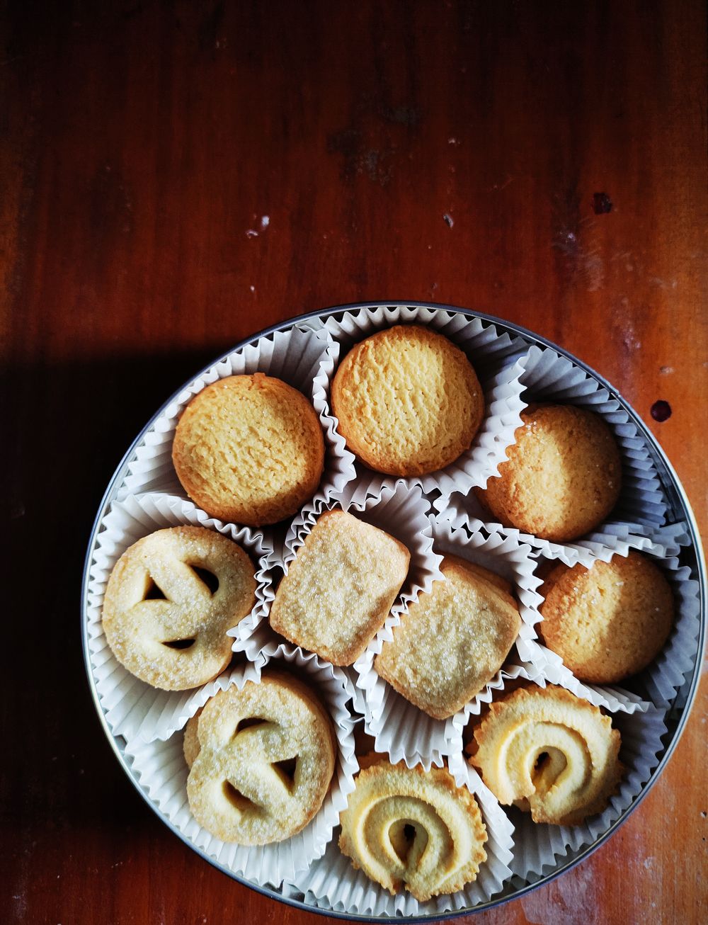 Biscuits and cookies